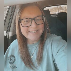 Meet your Posher, Becca